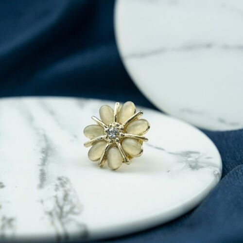 Floral Multiple Design Daisy Enamel Teenager School Bag Single Brooch Pin