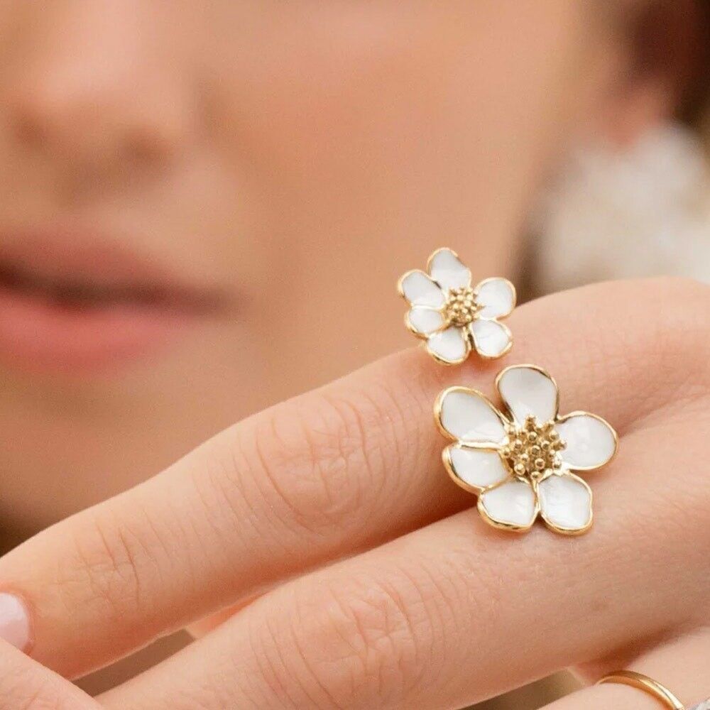 Bulla-Ring – gefüllte Blume aus farbigem Email