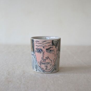 Petite tasse en céramique peinte à la main "Visage" 1