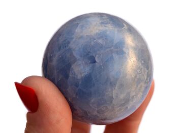 Sphère de cristal de calcite bleue (40 mm - 60 mm) 2
