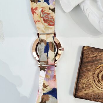 Montre-bracelet Genève pour femme avec imprimé floral bleu et tissu interchangeable 6