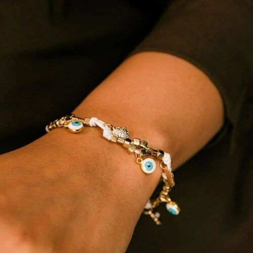 Handmade Blue and White Evil Eye Fatima Turkish Hamsa Bracelet