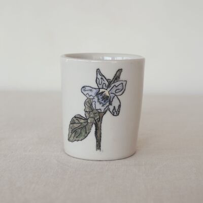 Taza de cerámica pintada a mano "Flor de madera azul"