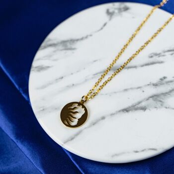 Collier pendentif petit disque rond soleil lune en acier inoxydable doré 2