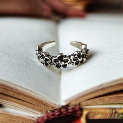 Adjustable Silver Plated Oxidised Bohemian Floral Toe Ring