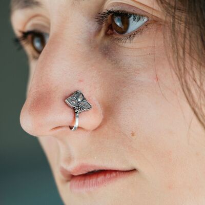 Épingle de nez simple non percée en argent allemand oxydé de qualité antique