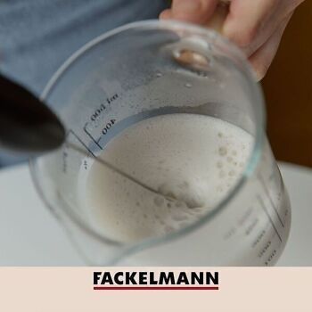 Verre doseur 1 litre en plastique Fackelmann 2