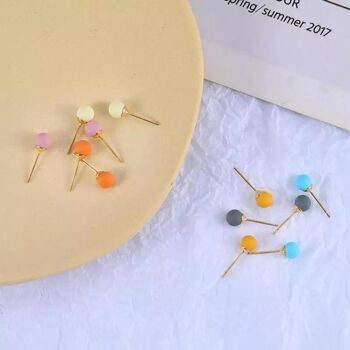 Boucles d'oreilles à tiges multicolores unisexes rondes minimalistes pour l'été au quotidien 2