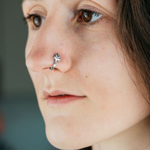 Small Floral Leaf Oxidised Small Non Pierced Clip On Traditional Nose Pin
