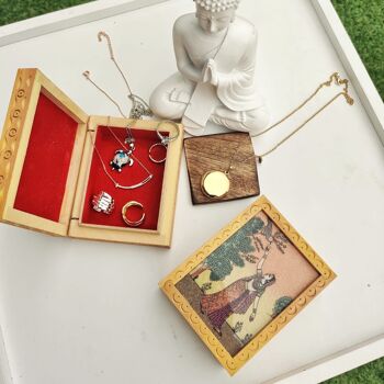Boîte à bijoux de bibelot de sculpture sur bois vintage traditionnelle indienne faite à la main pour femmes 6