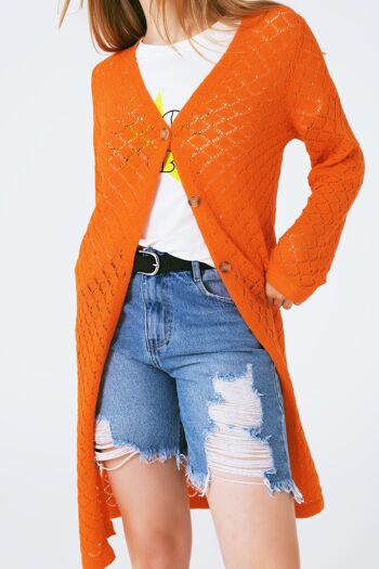 Cardigan mi-long en crochet orange 1