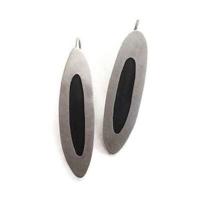 Aretes colgantes asimètricos de plata