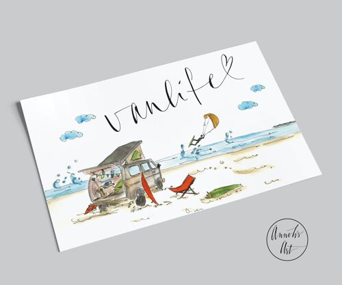 Postkarte | Bulli am Strand mit Kite & Surfbrett | Vanlife Postkarte | Kitlife