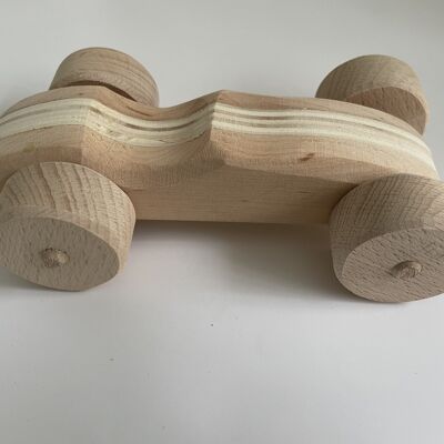 Auto sportiva in legno