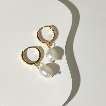 Boucles d'oreilles créoles grandes perles | boucles d'oreilles créoles plaquées or 18 carats 4