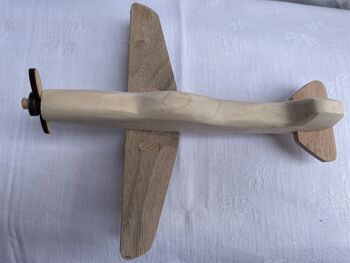 Avion en bois fabriqué à la main 2