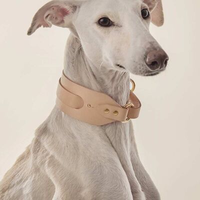Windhund-Halskette nackt