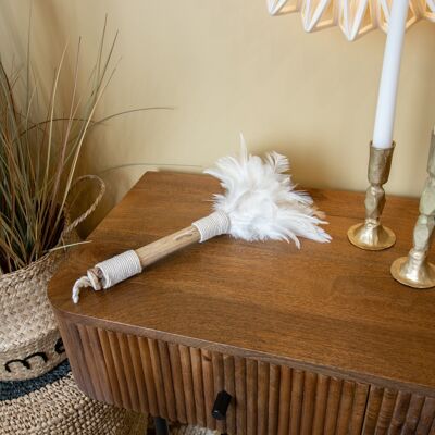 Decorative white duster in bamboo and feathers 25x28x44cm Kemoa