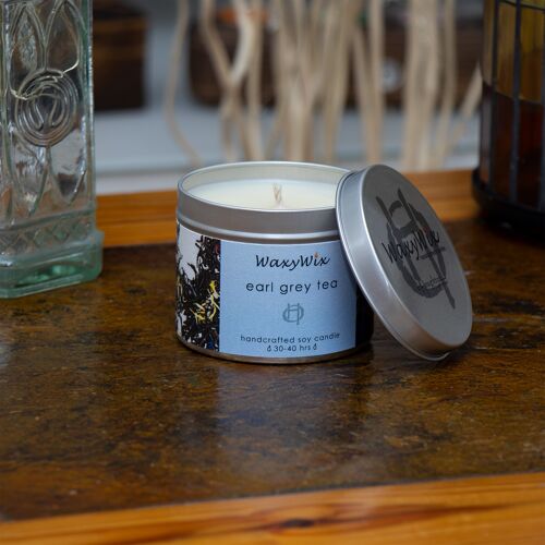 Earl Grey tea scented soy wax candle. Vegan and eco-friendly candle. Cozy scent for Autumn.