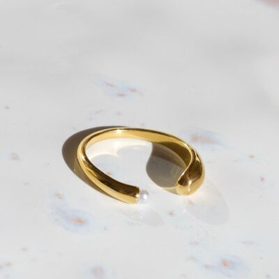Open Gold Pearl Ring