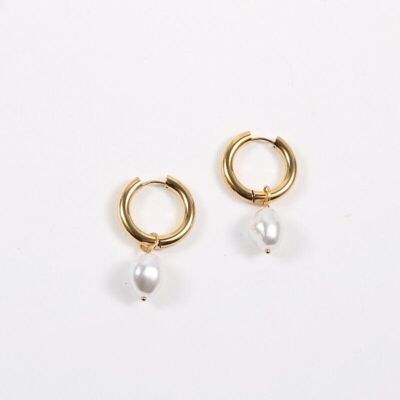 Selena - Gold Pearl Earrings