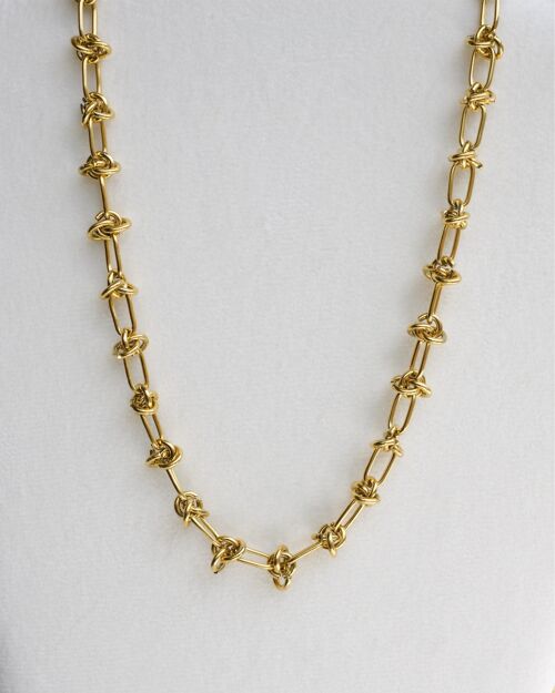 Chunky Knotted Chain Link Necklace