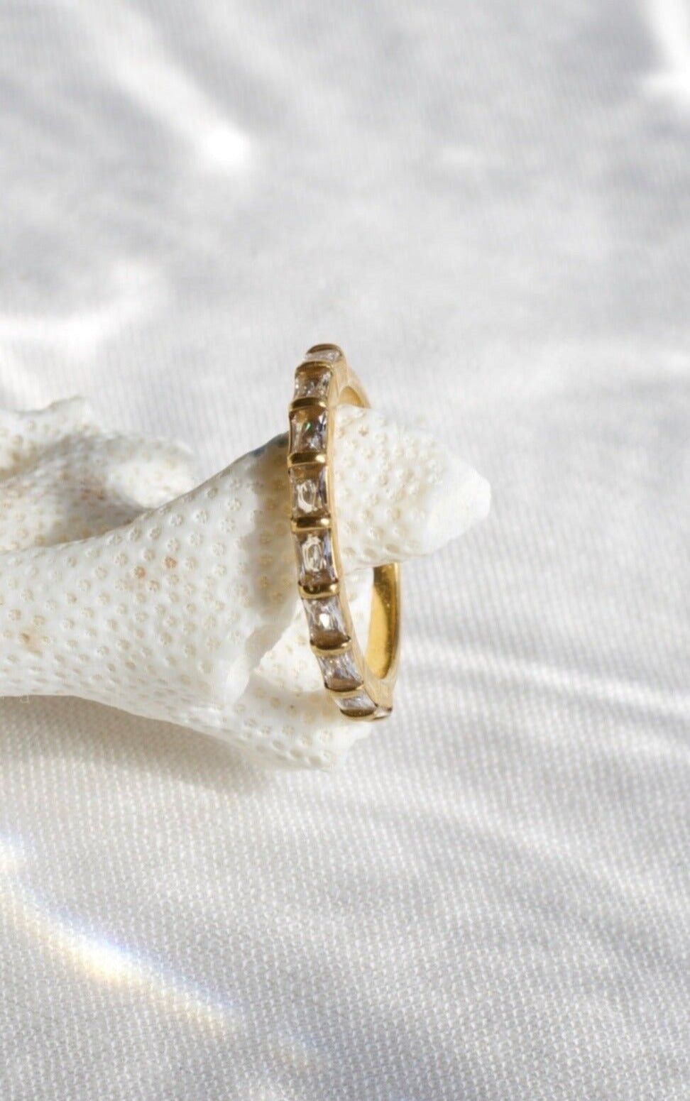 Eden - Delicato cinturino in cristallo dorato