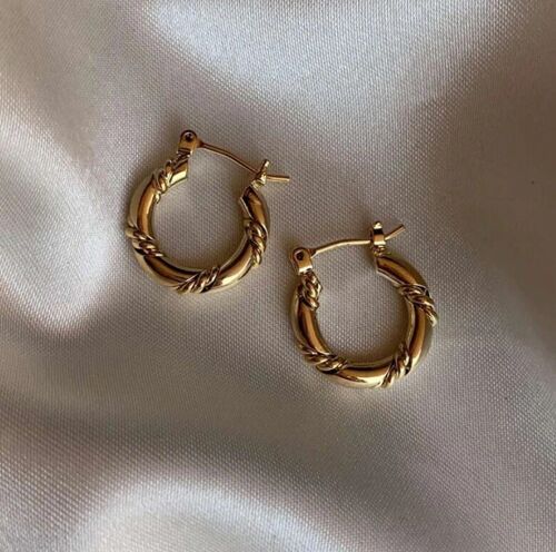 Zoelle - Textured Hoop Earrings