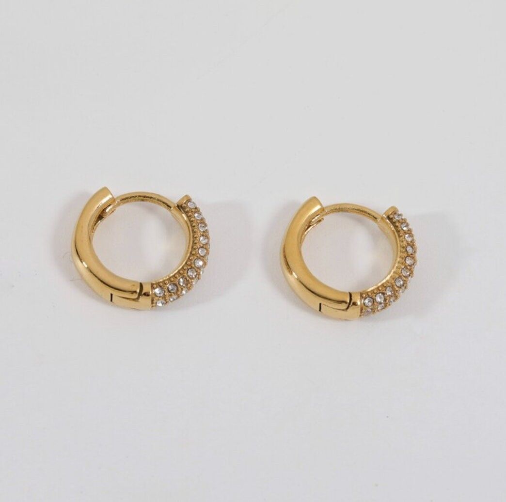 Galen - Huggy Hoops con pavé di metà oro e metà cristallo