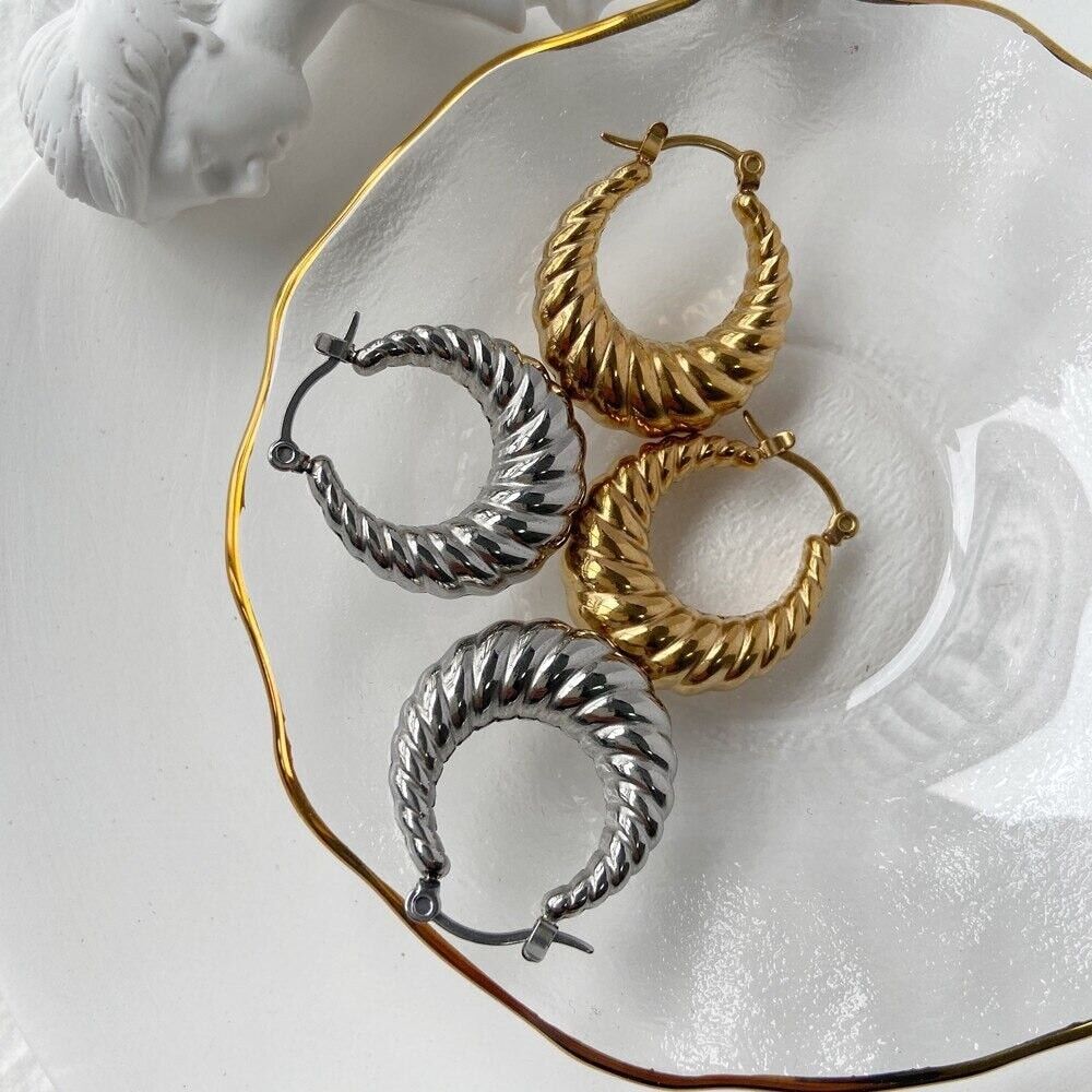 Juliette - Orecchini creoli con croissant intrecciati