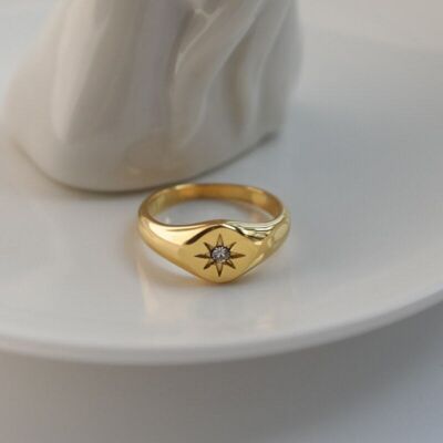 Lilou - Crystal Star Signet Ring