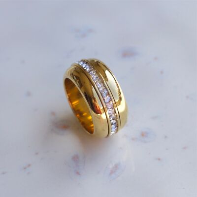 Romane - Wide Crystal Plain Gold Band