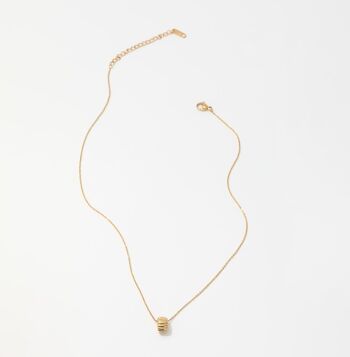 Yanis - Collier pendentif croissant minimaliste en or 3