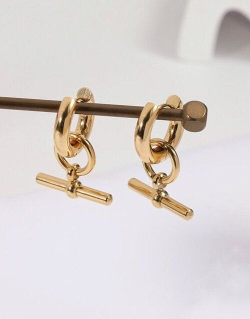 Hugo - Interlocking Bar Hoop Earrings