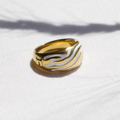 Gesäuse - Zebra Enamel Dome Gold Ring