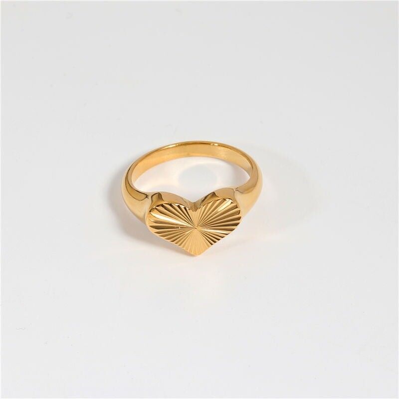 Victoire - Heart Burst Minimalist & Statement Signet Ring