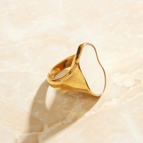 Rory - Shell Statement Ring