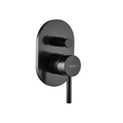 Stylish shapely shower fitting from the Park 2.0 concealed single-lever mixer series in black matt