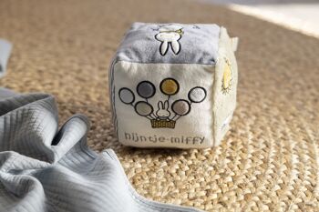 Miffy Cube d'activités 15*15 cm - Fluffy bleu-vert 5