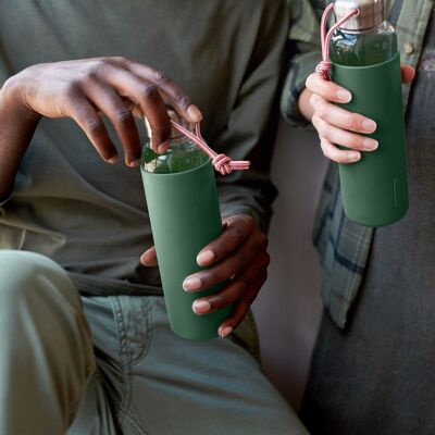 Glass Water Bottle - Leak Proof Glass Water Bottle With Protective Silicone Sleeve 600ml - Olive