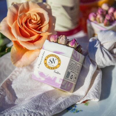 Tradition Rose handmade soap - Rosebuds
