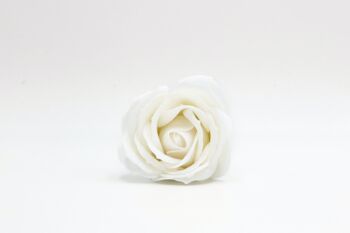 Fleur de savon – Rose moyenne blanche 3