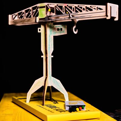 "La Custom", the Yellow Crane to assemble and color