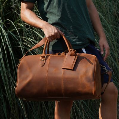 Leather Holdall Weekend Bag With Luggage Tag
