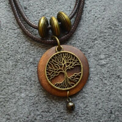 Halskette mit Anhänger „Baum des Lebens“.