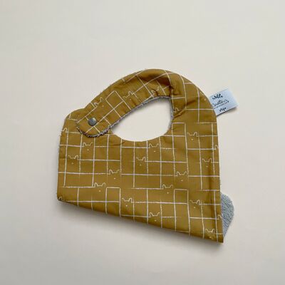 Camel Cat Check Bib