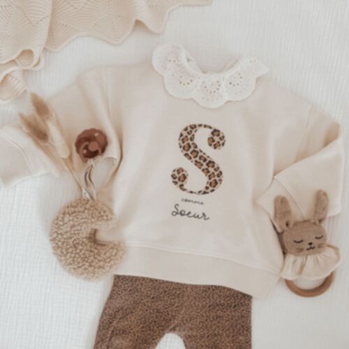 Sweat Bébé Beige Initiale LÉOPARD motif en grand