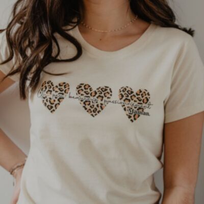 T-shirt leopardata beige da donna