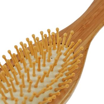 Présentoir avec 12 brosses à cheveux en bois de bambou 5