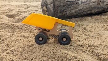 Bronco - Camion pelle en bois jouet en bois camion pelle sable bac à sable camion camion à benne basculante nouveaux amis 6